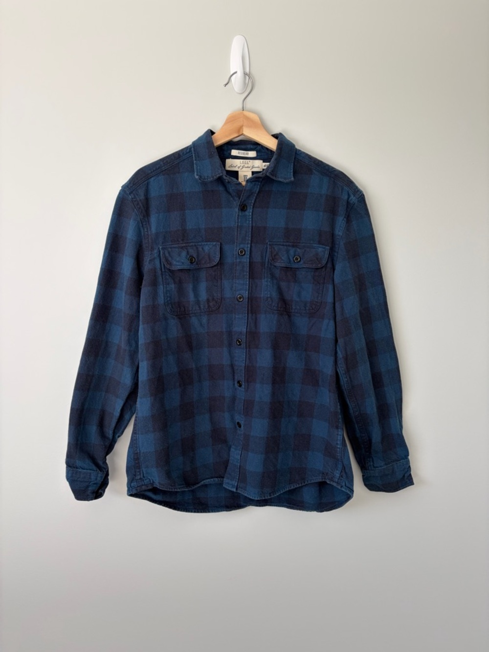 H&M Men's Navy and Black Buffalo Plaid Button-Down Shirt